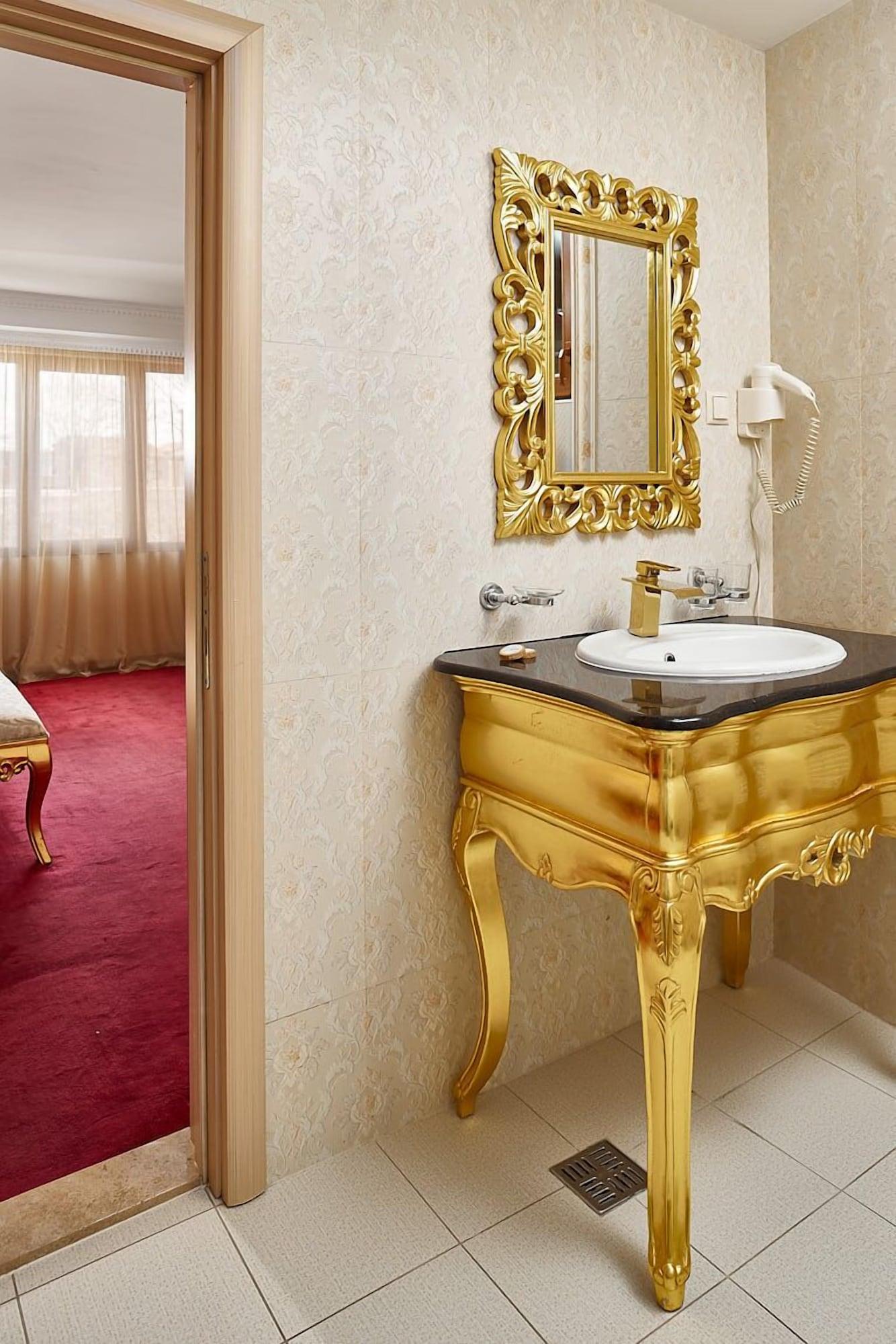 Hotel Gold سكوبجي المظهر الخارجي الصورة