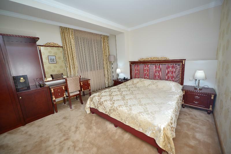 Hotel Gold سكوبجي المظهر الخارجي الصورة
